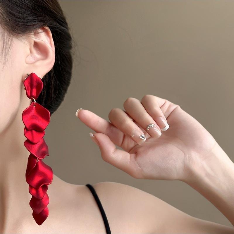 Elegant Petal Long Dangle Earrings 1 Pair Matte Satin Finish Non-Irritating for Bridal Wedding Prom Party Gift
