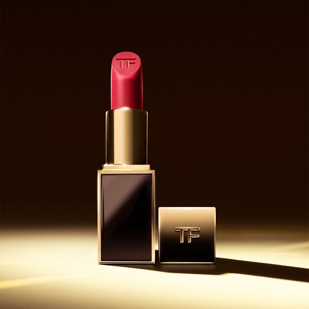 [Запуск нового цвета] Цвет губ Runway Rouge