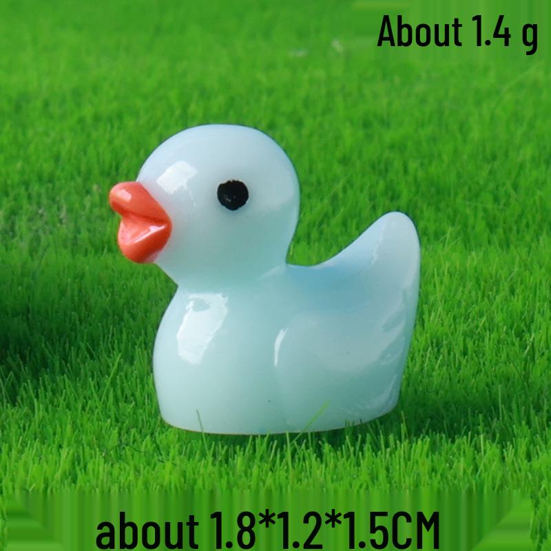 Yellow Duck Resin Figurine for Micro Landscape Decoration