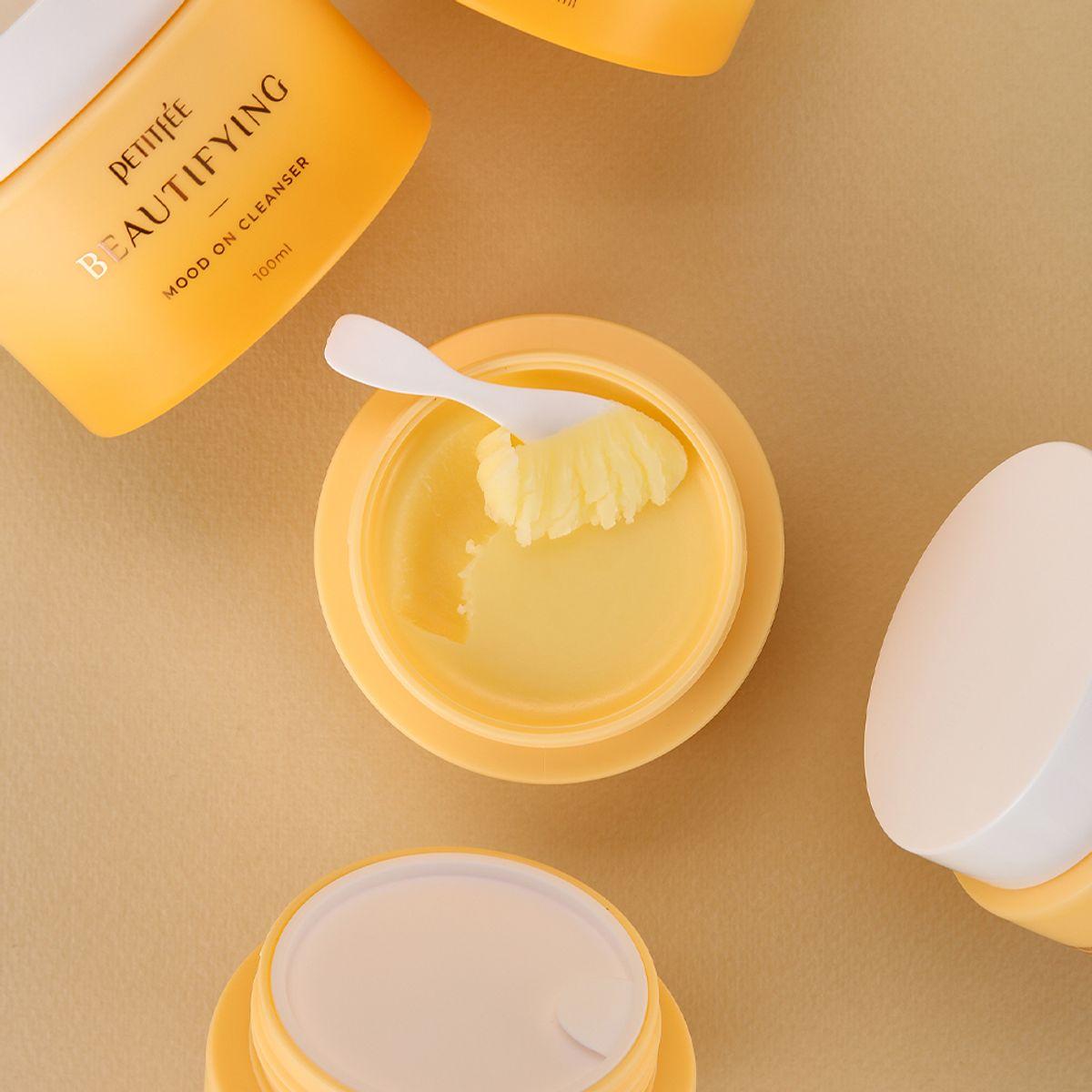 Beautifying Mood On Cleanser