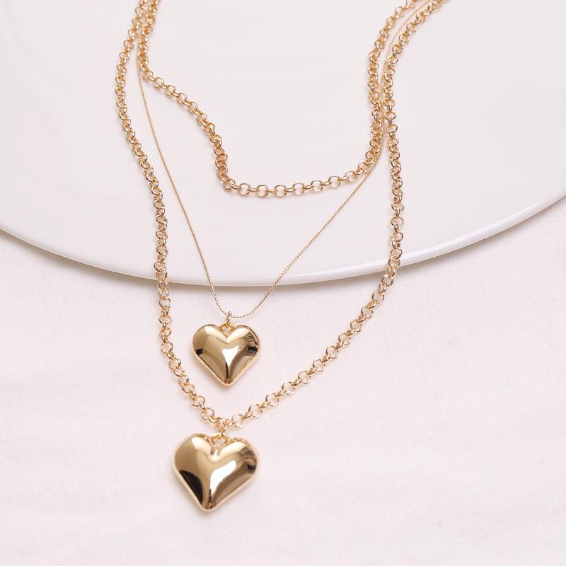 Triple-Layer Retro Gold Necklace Set with Solid Heart Pendant and Fine O-Ring Chain