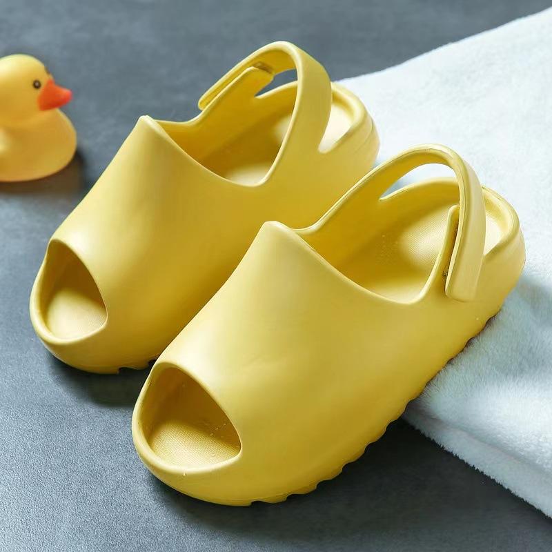 Summer Wear Sandals Children's Slippers Wholesale Beach Shoes Foreign Trade Hole Shoe for Small Children Baby Shoes Fashion
