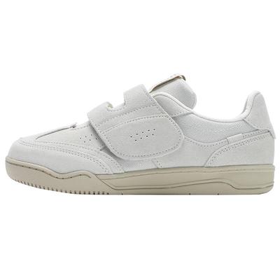 Încălțăminte pentru femei – Adidași