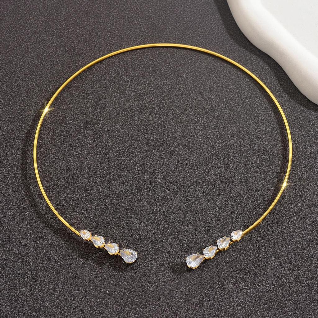 Miedziany naszyjnik choker dla kobiet z regulacją, z cyrkonią w kształcie łzy