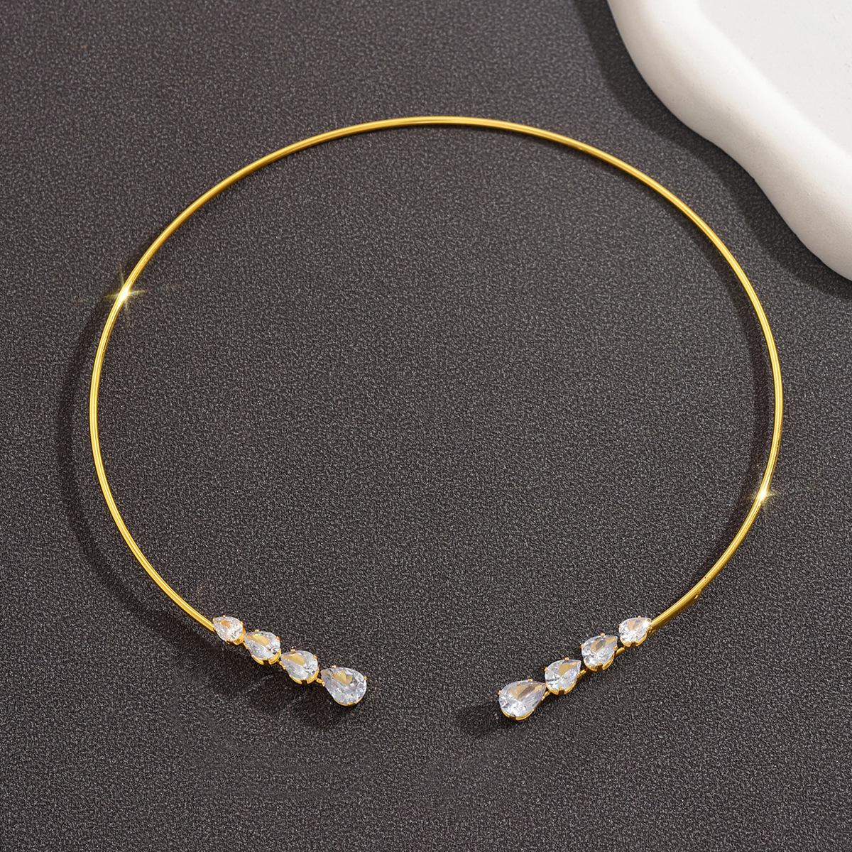 Регулируемое женское медное колье-чокер с цирконом в форме капли 18K