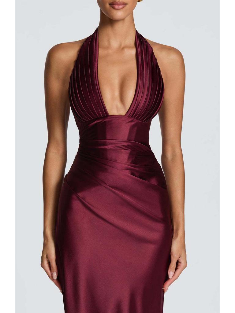 2026 Spring Festival: New Halter Deep V-Neck Pleated Off-the-Shoulder Long Dress in European and American Styles