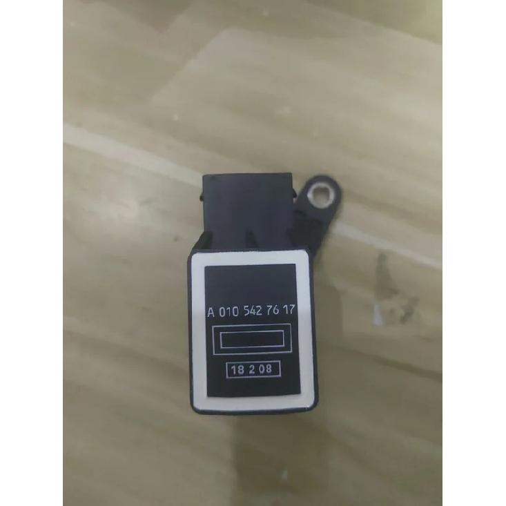 A0105427617 New Suspension Level Sensor For MERCEDES BENZ W220 W211 S211 W639 W211 C219 OE # 0105427617 A010 542 76 17