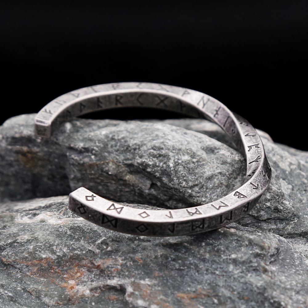 New Vintage 316L Stainless Steel Mobius Bangles For Men Fashion Nordic Vikings Letter Bracelets Party Jewelry Gifts