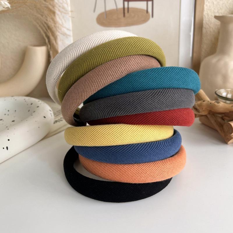 Das vielseitige High-Top-Haarband aus dünnem Schwamm im koreanischen Stil für Herbst und Winter ist ein neues Retro-Haarband in Bonbonfarben zum Ausgehen und für die Haarpresse