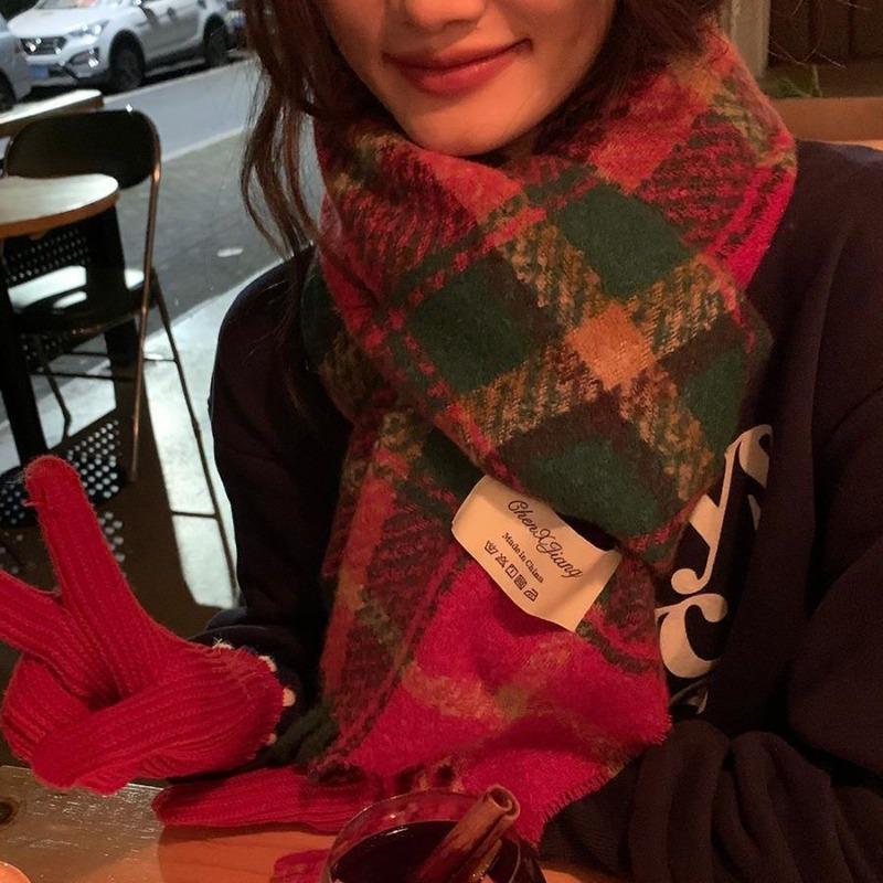 Congee cocoa, new red plaid scarf female high-grade new warm retro shawl scarf student