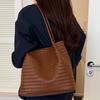 Fashionable, Niche, Unique Underarm Bag, Hand-held Woven Bag, Trendy and Simple Crossbody Tote Bag