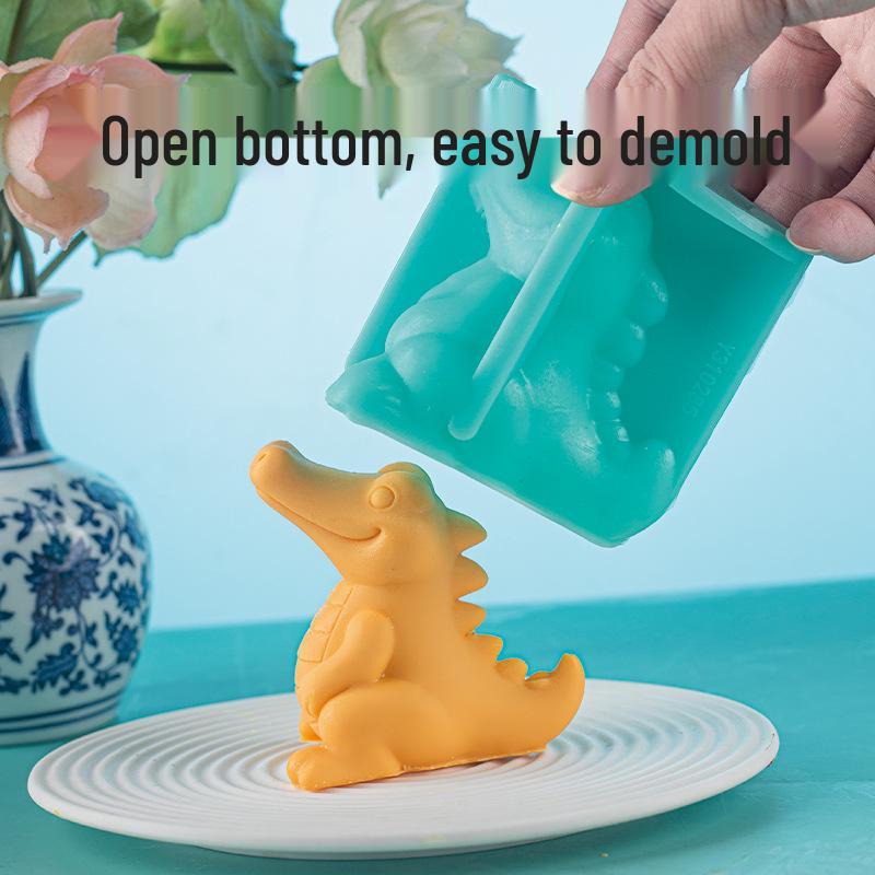 Crocodile-Shaped Silicone Ice Cube Tray for Whiskey – Large, Food-Grade, Cartoon Design