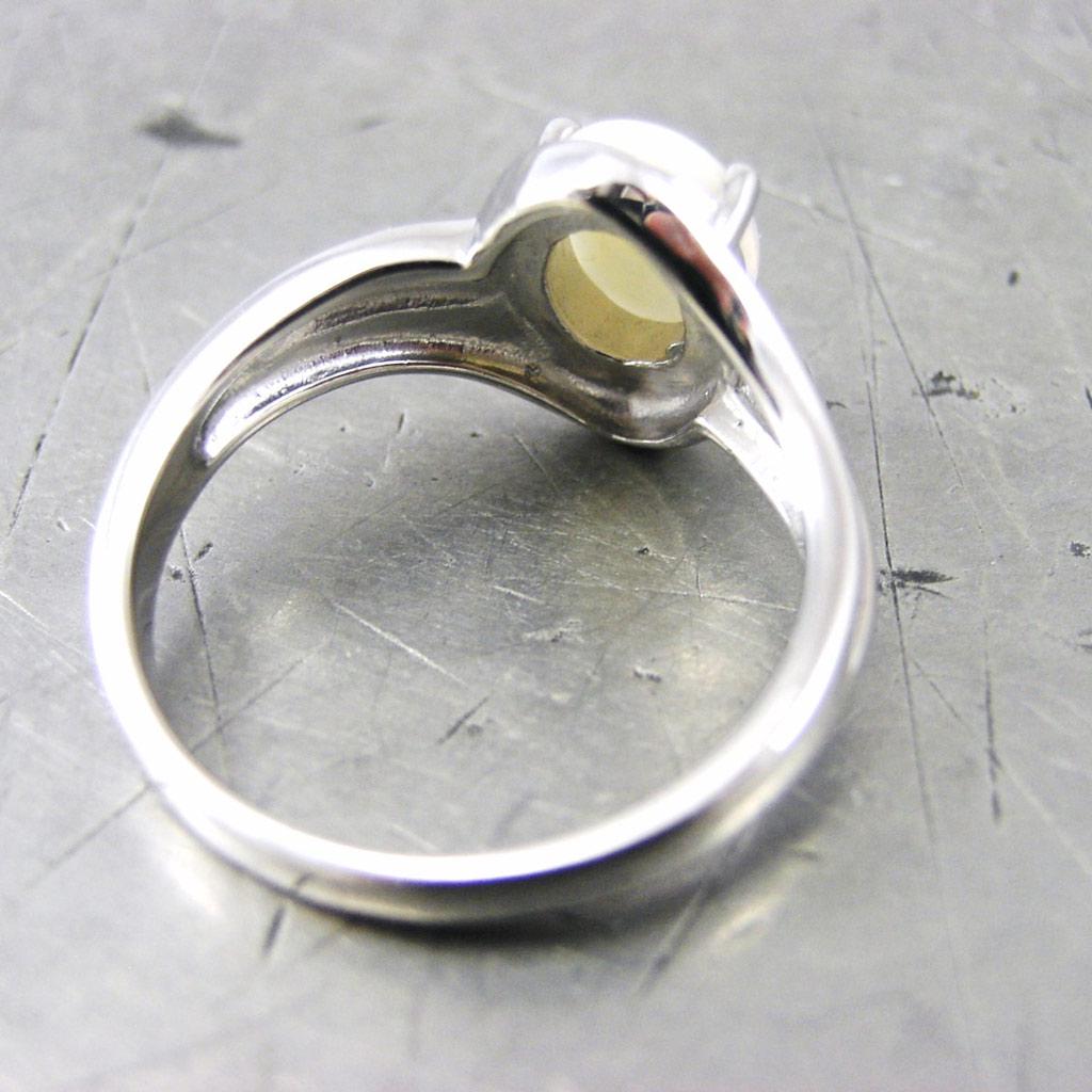 Silver Ring 'Goddess Opal' White Silver (rhodium) - 9x7 Mm