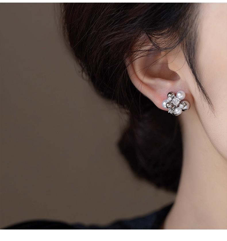 Flower Shaped Earrings for Women