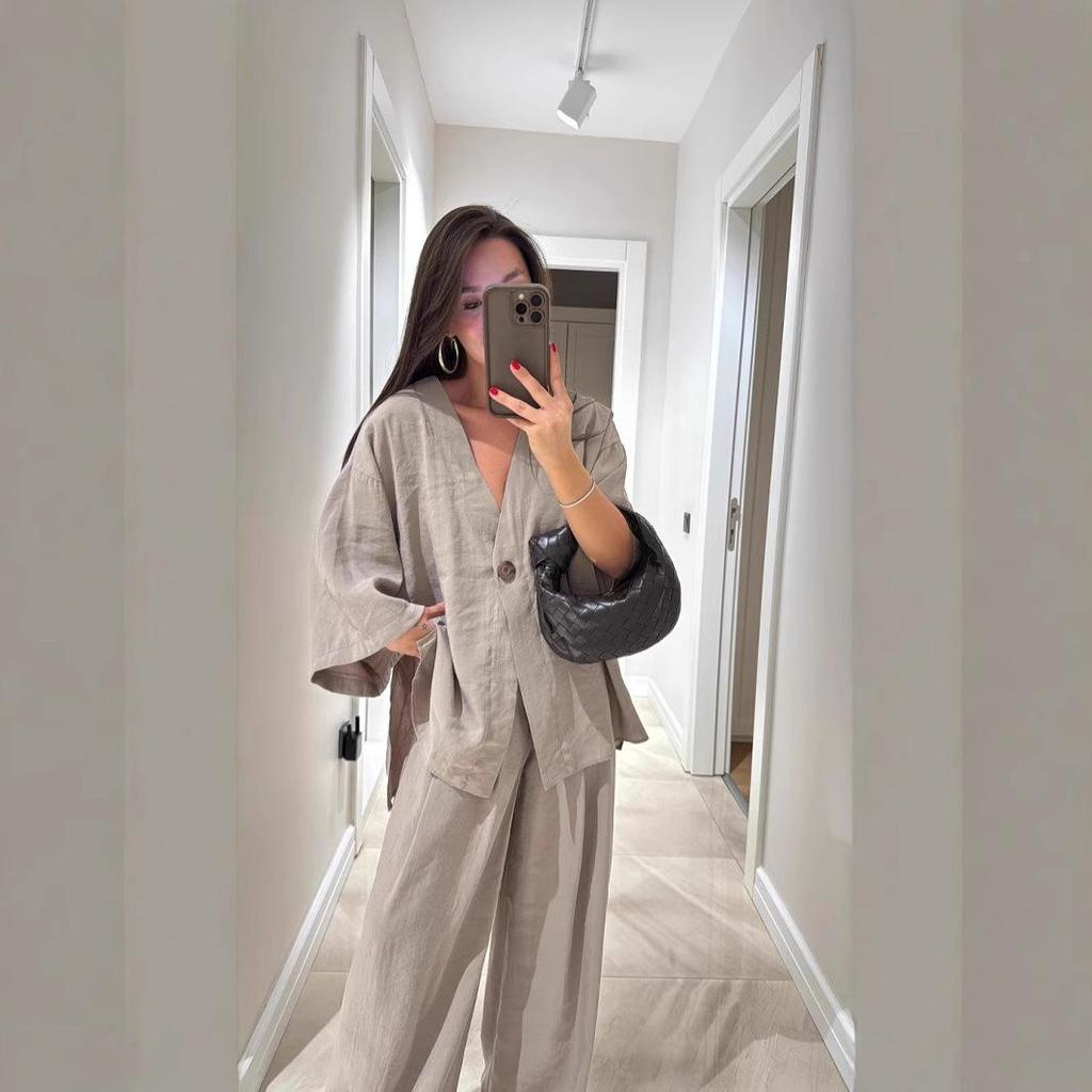 2025 Women's Fashion Casual V-neck Top & High-waisted Pants Set