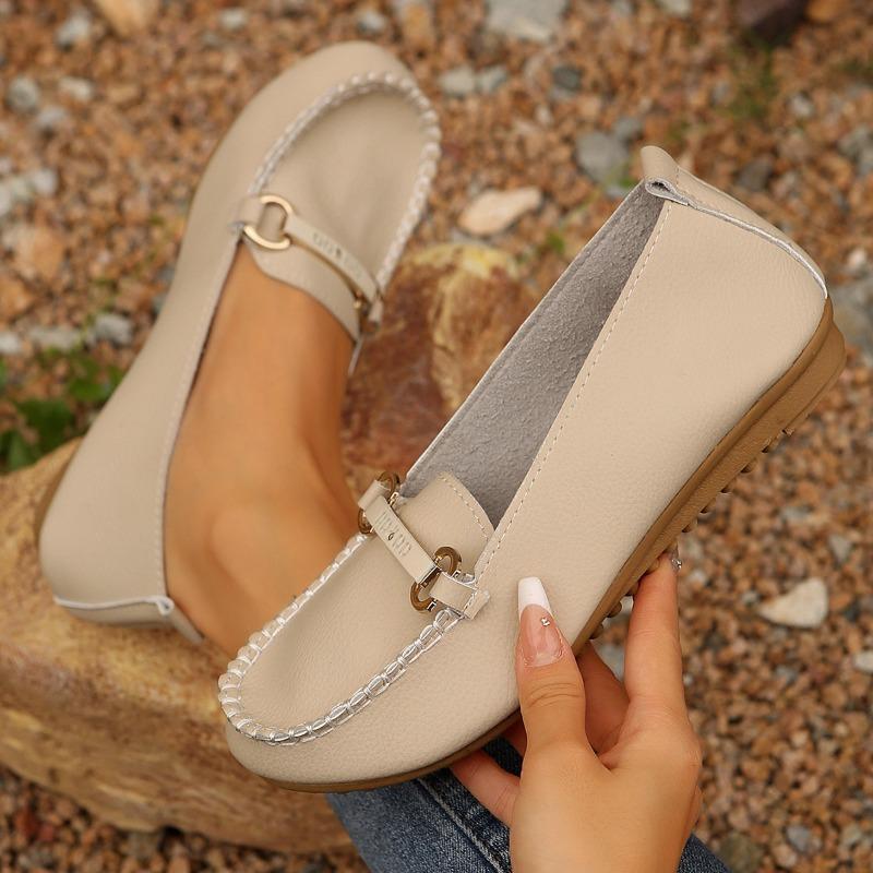 Cross metal buckle flat-soled single shoes for women's outer wear spring and autumn new European and American fashion versatile casual single shoes