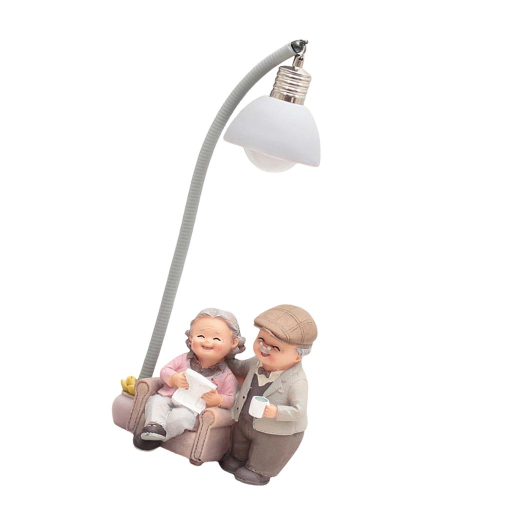 Resin Old Married Couple Adornment with LED Light Elderly Couple Figurine for Bedroom or Living Room Decoration