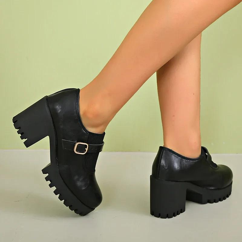 Fashion 2024 New Chunky Platform Ankle Boots Women Buckle Decor Faux Leather Boots Classics Black Big Size Slip Non Booties