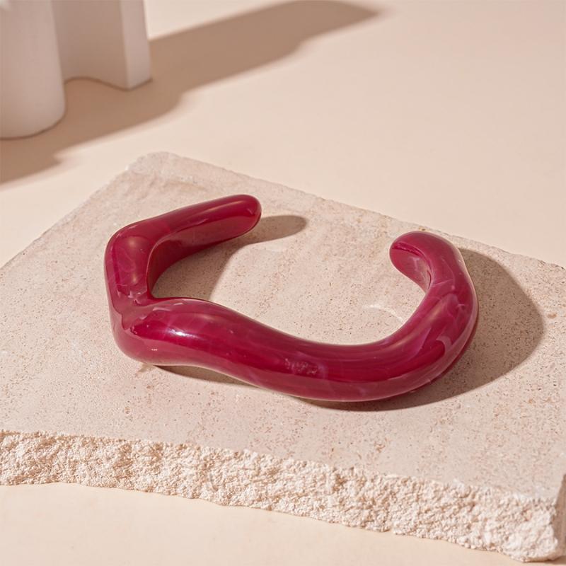 Fashion Unique Irregular Acrylic Cuff Bracelets For Women Simple Texture Multicolor Geometric Open Bangle Female Jewelry