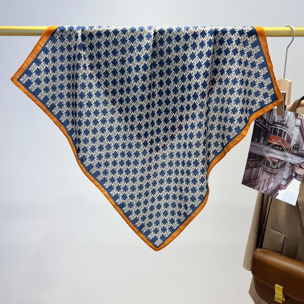 Retro light luxury high-end carriage cotton and linen scarf, spring and autumn new 71cm small square scarf, foreign-style decorative versatile scarf