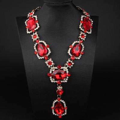 2026 European and American Exaggerated Retro Court Style Large Gemstone Diamond Necklace Temperament Fashionable Women's Collarbone Chain Accessories