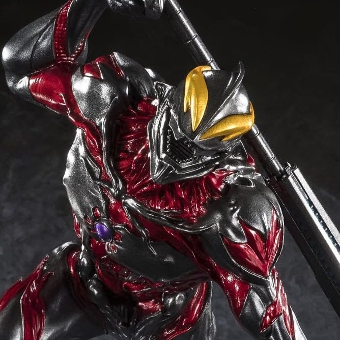 

Ultraman Figure Ultraman Belial Goukai Size: Approx. 25cm (including weapon)