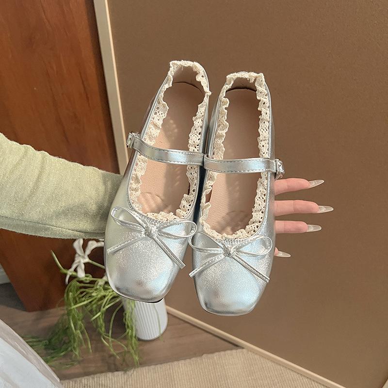 Round Head Retro Bow Flat-soled Small Leather Shoes Women's 2025 New Spring and Summer Skirt French Soft-soled Mary Jane Shoes