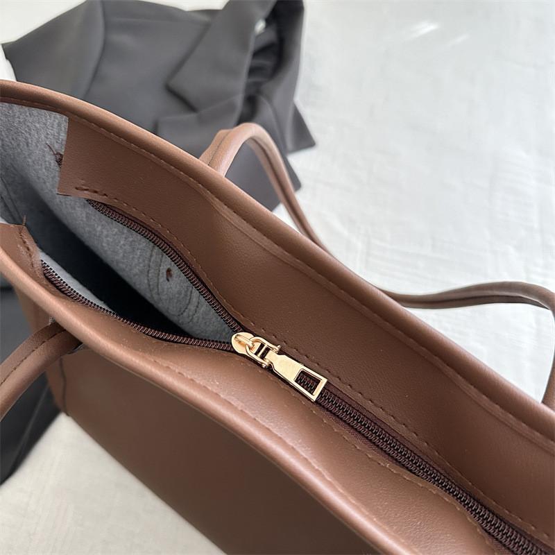 Retro Womens Oversized Tote Bag With Stitching Details And Internal Pouch For Commuting