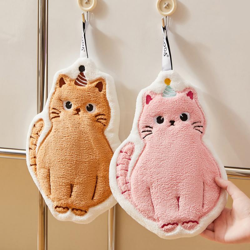 Japanese Style Lucky Cat Wall Mounted Convenient Hand Towel Cute Cartoon Children'S Hand Towel  Thickened Absorbent Towel