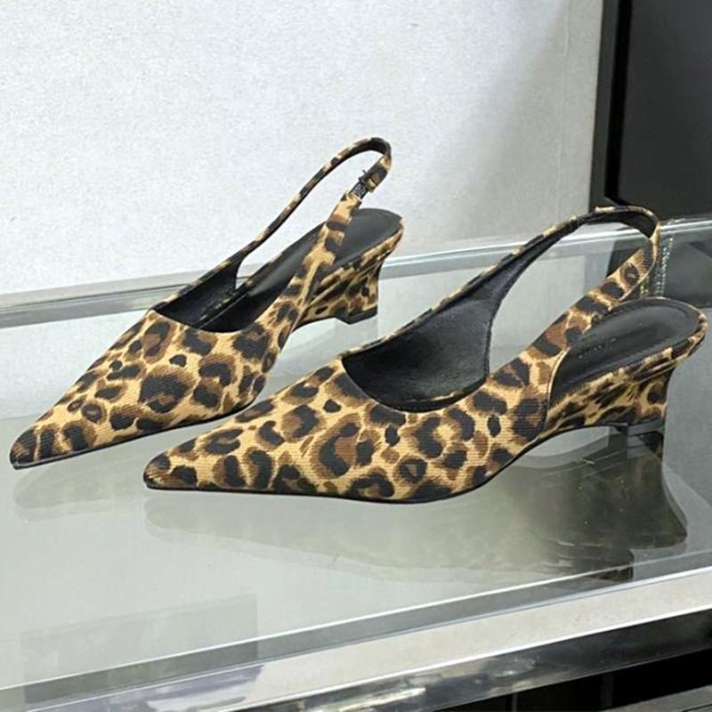Fashion Pointed Toe Leopard Women Sandal 2025 Summer New Fashion Slope Heel Hollow Luxury Woman Shoes Banquet Fashion Sexy Slide Sandal