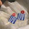 Pendientes de botón de flor de colores estilo pintura al óleo retro de color contrastante para mujer, pendientes acrílicos dulces y frescos con sentido de diseño de nicho