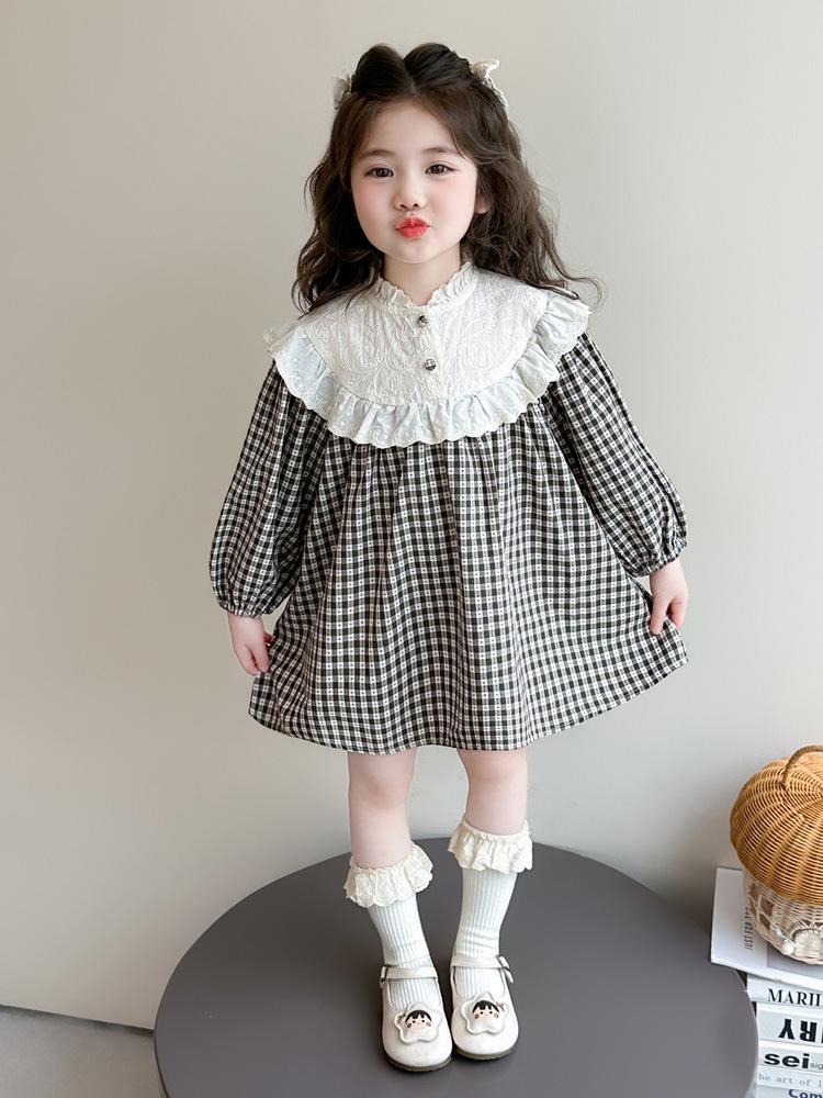 Spring Plaid Patchwork Dress with Sweet Lace Collar for Girls