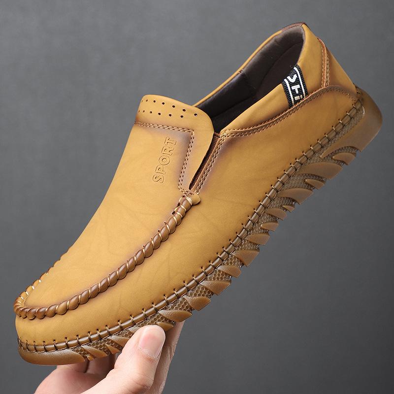 

2025 весна и лето новые повседневные туфли мужские кожаные туфли для вождения одинарные туфли с покрытием для стопы резиновая мягкая подошва мужские одинарные 161 44 жёлтый