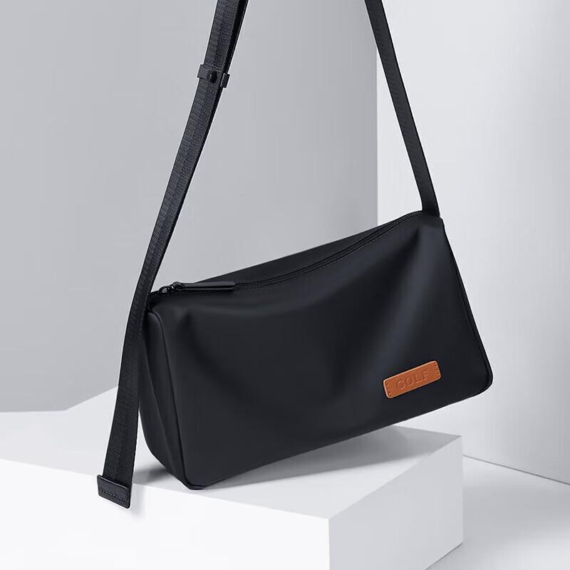 GOLF Lässige Crossbody-Umhängetasche
