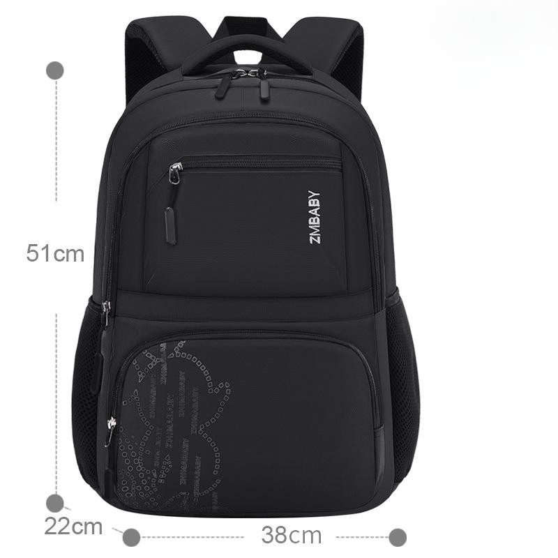 A Lightweight and Casual Children's Schoolbag for Primary School Students with Multiple Compartments