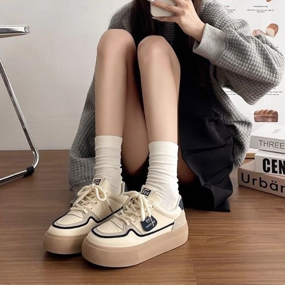 Sponge Cake Platform Forrest Gump Training Shoes Women's 2025 Autumn New Versatile Retro Niche White Shoes Casual Board Shoes Tide