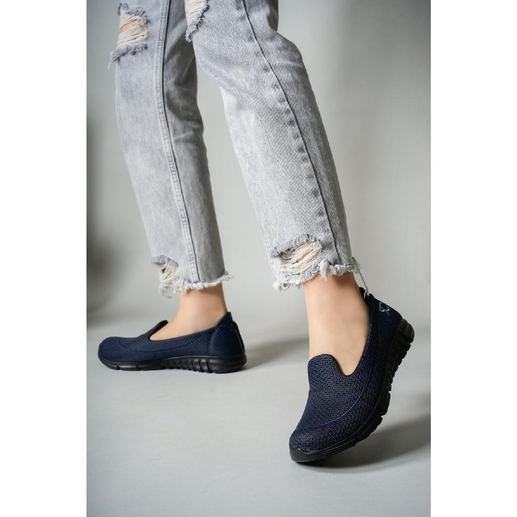 Dámské černé ortopedické tenisky 0012801