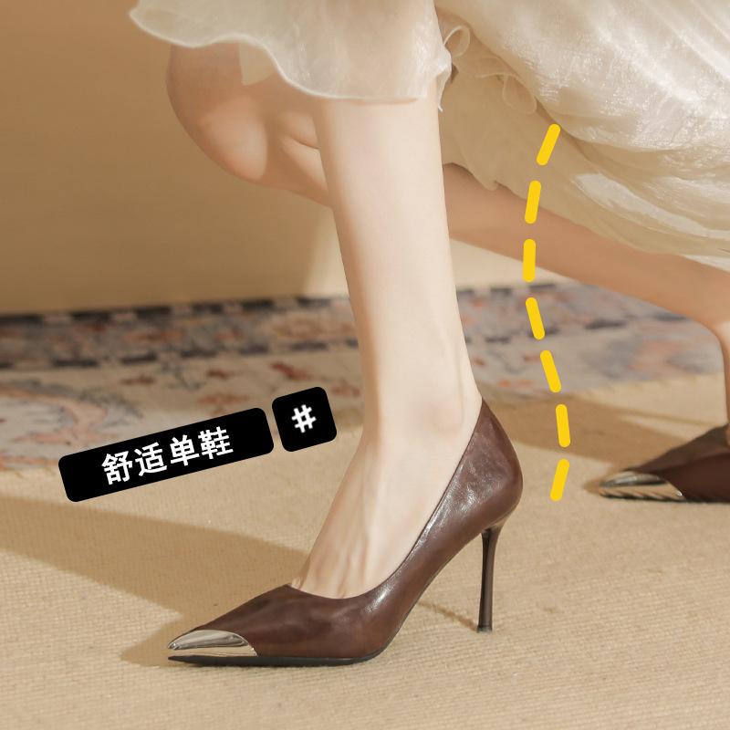 8862 [sheepskin] Pointed High Heels Women's Autumn 2025 New Retro Metal Head Shallow Mouth Stiletto Single Shoes