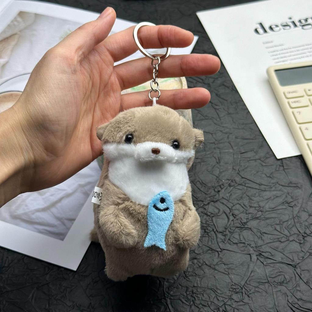 Cute Otter Holding Fish Plush Keychain - Creative Animal Pendant