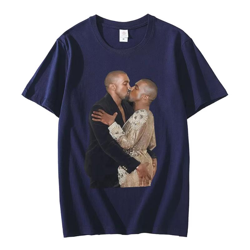 

Rapper Kanye West Kissing T Shirt Retro Graphic T Shirts Cotton Tshirt Omari West Fans Lovers Unisex Women Hip Hop Oversized Tees S