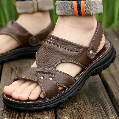 Men's Sandals 2024 Summer Leather Soft-soled Casual Beach Shoes Middle-aged and Elderly Non-slip Dual-purpose Extra Large Size Cool Slippers