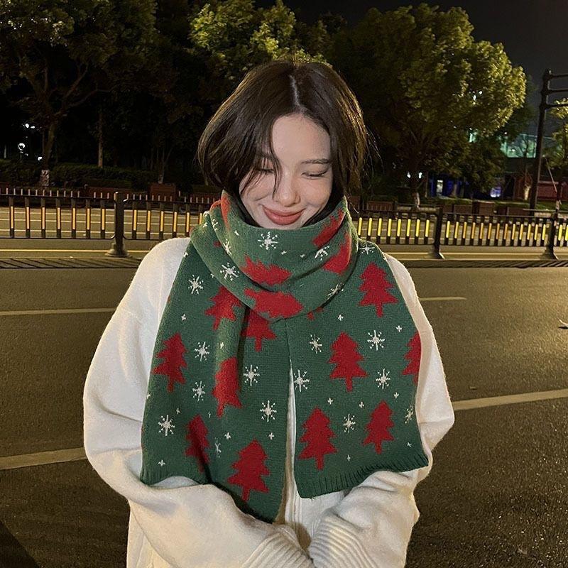 Versatile Christmas Tree Red Knitted Scarf Women'S Match Christmas Gifts Autumn Winter Warm Neck Protection Scarf Green Scarf