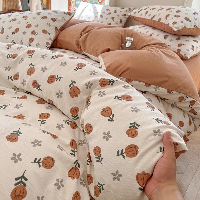 Retro Pastoral Bed Sheet Four-piece Set, Four-season Washed Cotton Small Floral Quilt Cover