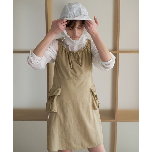 Covernat Early Autumn Pleated Solid Color Casual Simple Large Pocket Sleeveless Dress Women dress Beige CO2502OP74BE