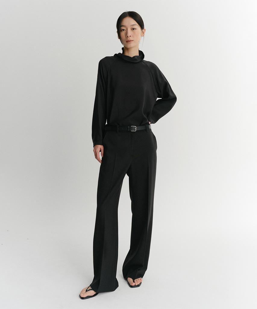 Ia Ato Straight Pants (Black)