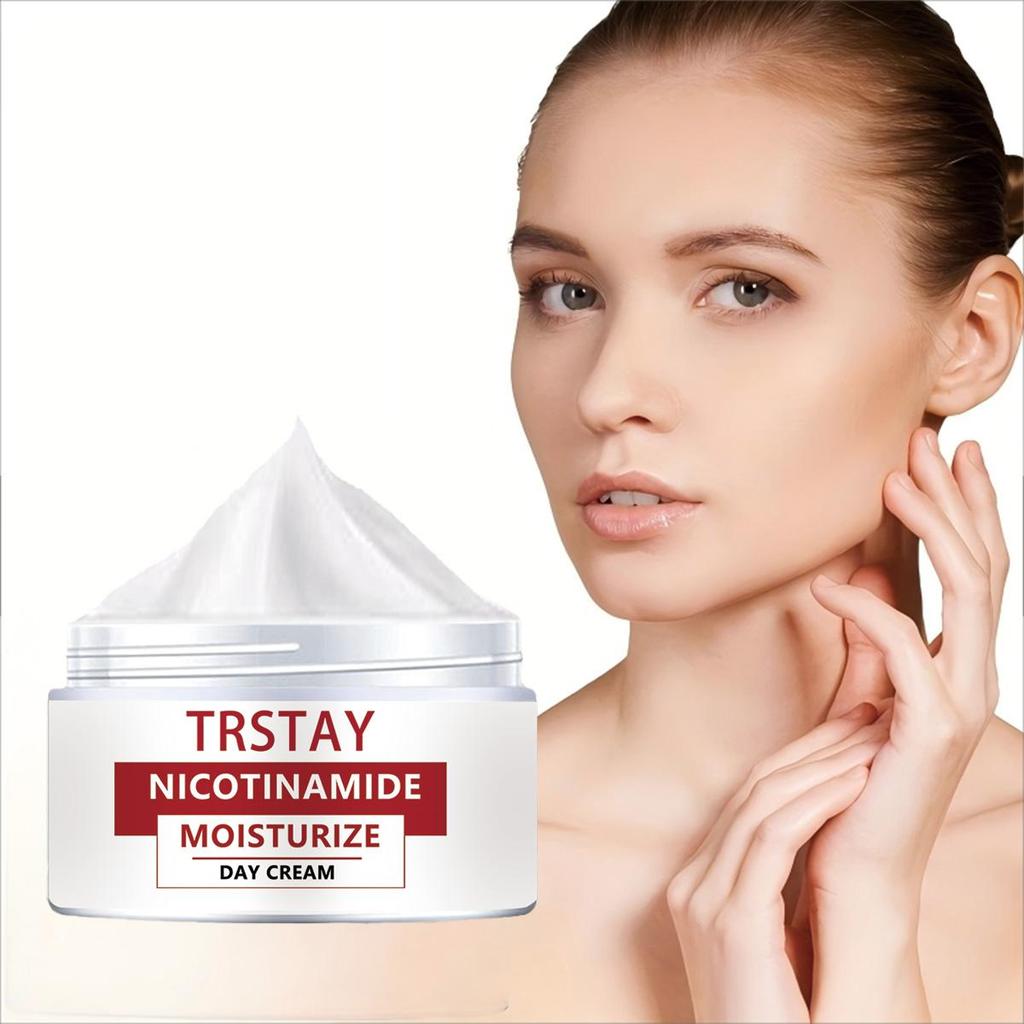 Kosmetické krémy zklidňují pokožku, hydratují a zpevňují pokožku a pleť vypadá viditelně zářivě a rozjasňuje pleť