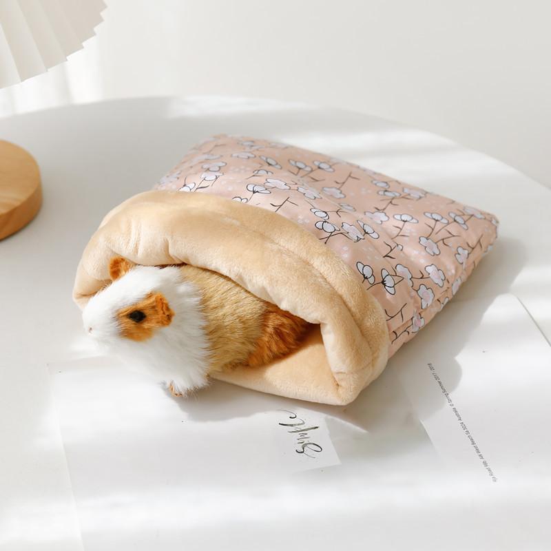 Hamster Fleece Bed With Cotton Material For Winter Indoor Resting Comfort
