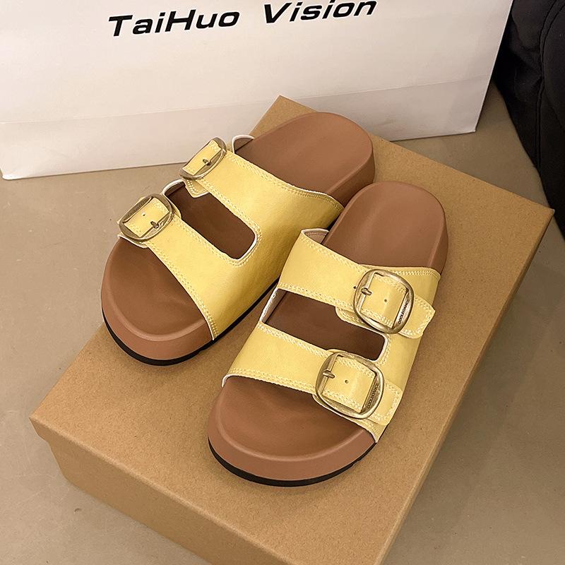 French small fragrant style slippers women's summer wear 2025 new Internet celebrity fashion rhinestone flat bottom beach sandals