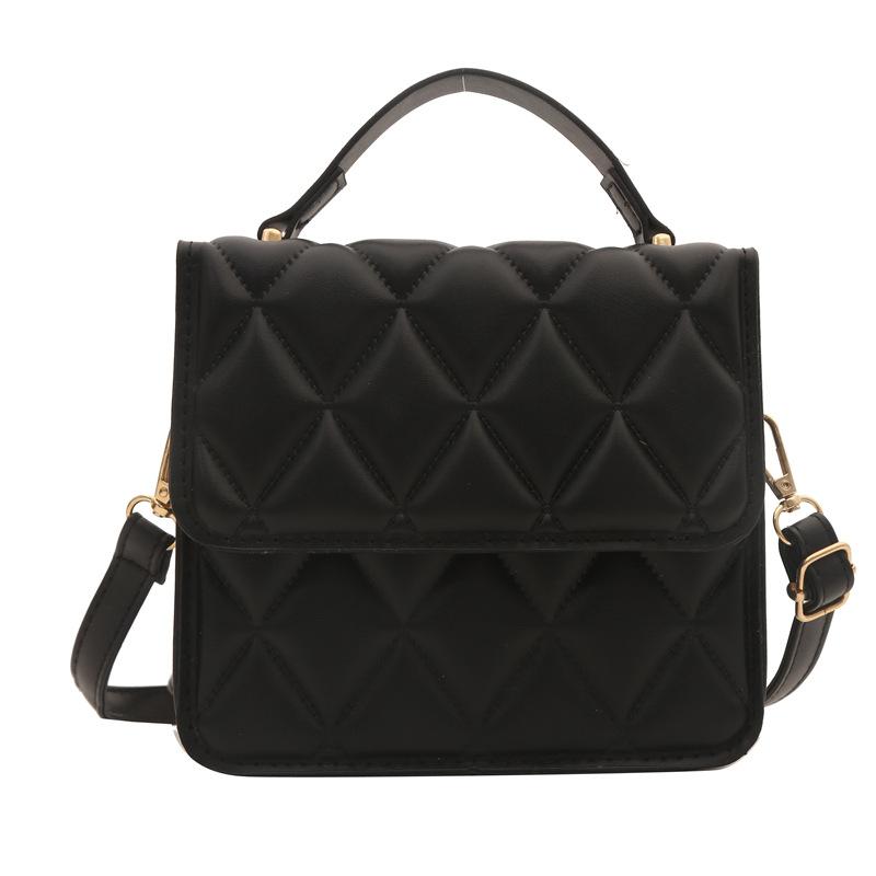 

Ромбовидная вышивка нитью темперамент маленькая женская сумка 2024 весна универсальная сумка через плечо иностранный стиль однотонная маленькая квадратная сумка чёрный