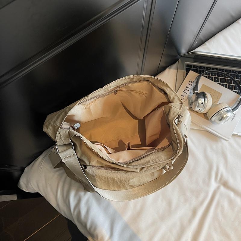 Large Capacity Bag Women's Shoulder Crossbody Bag Commuter Lightweight Tote Bag